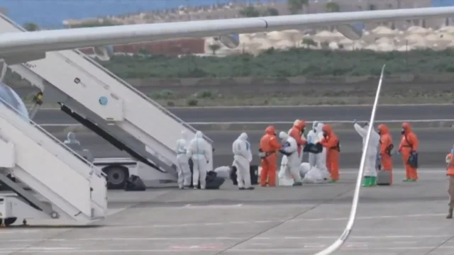 Hantavirüs gemisi Tenerife’de: İlk grup indi, 14 İspanyol Madrid’e uçuyor, yeni hantavirüs vakası var mı?